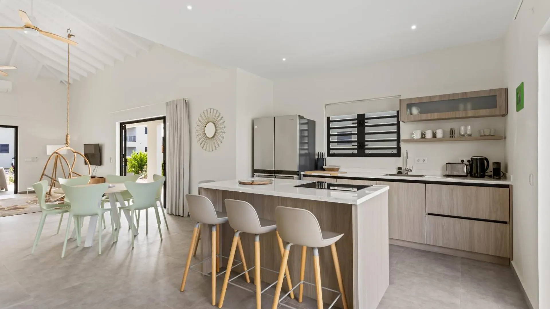 Casa Bon Bida Met Privezwembad, Mambo Beach يلمستاد